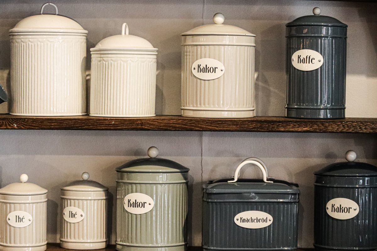 Large lidded jar
