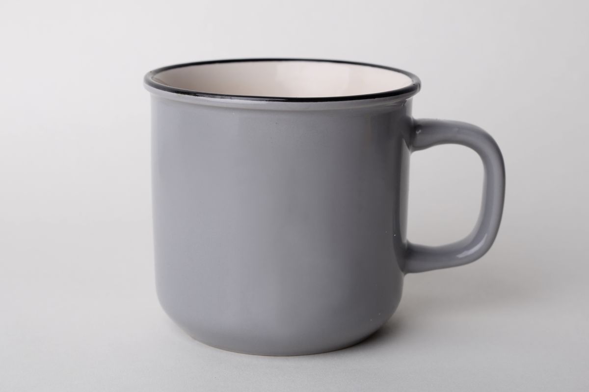 Dark grey mug