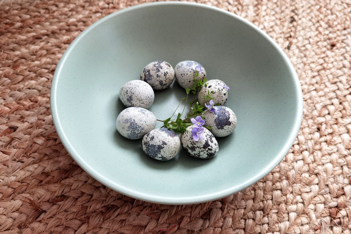 Speckled beige bowl